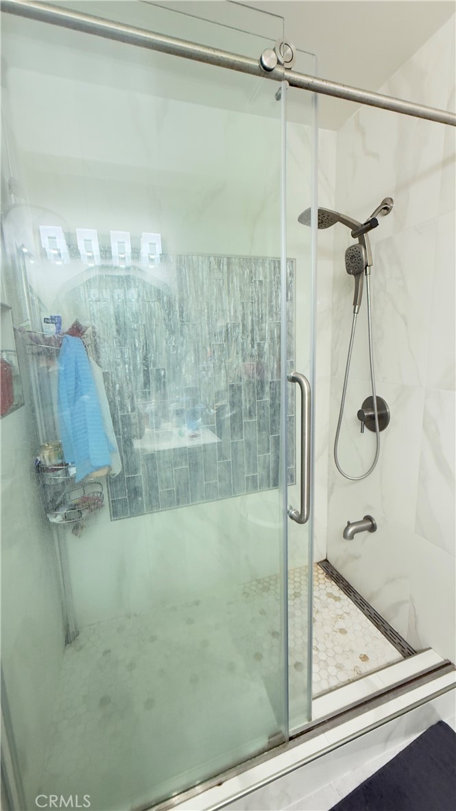 14891 Van Buren Property Photo 8