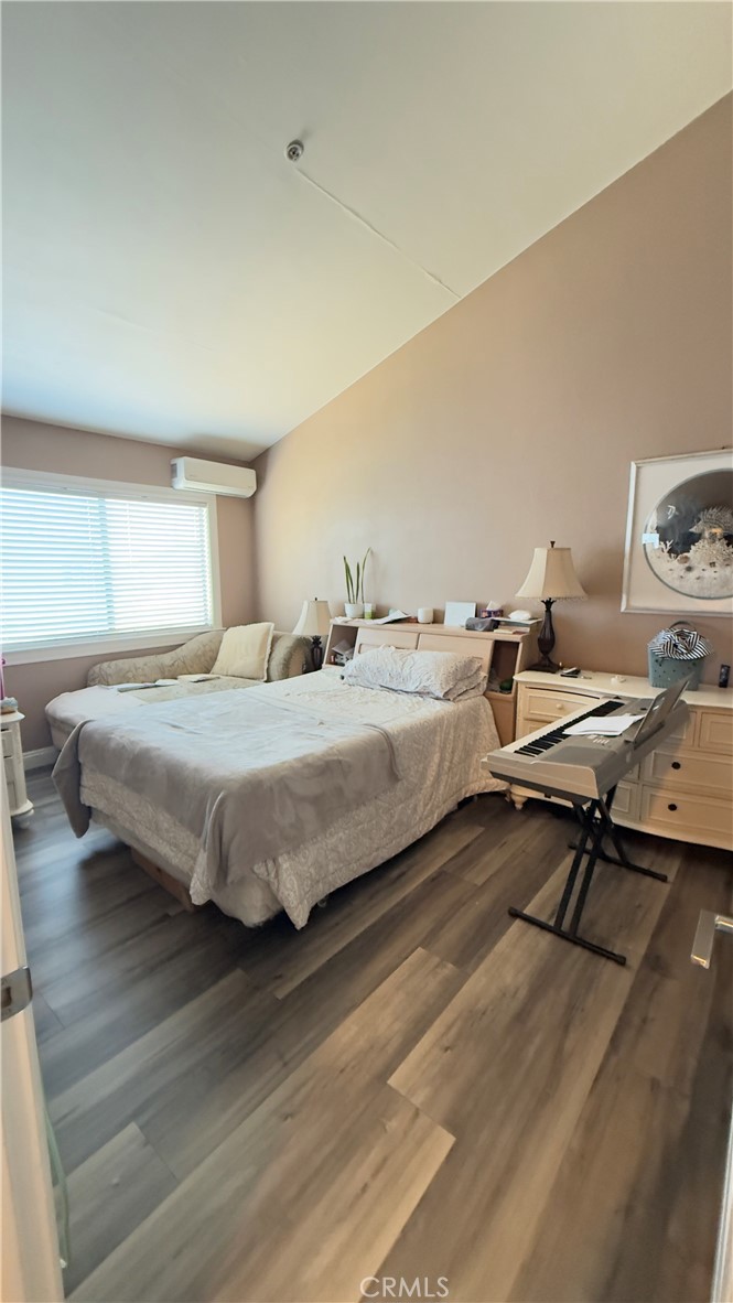 14891 Van Buren Property Photo 11