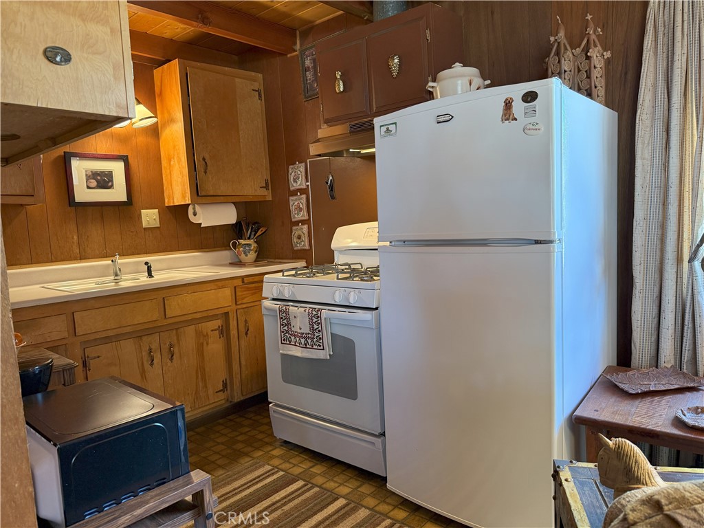 936 Pinon Lane Property Photo 11