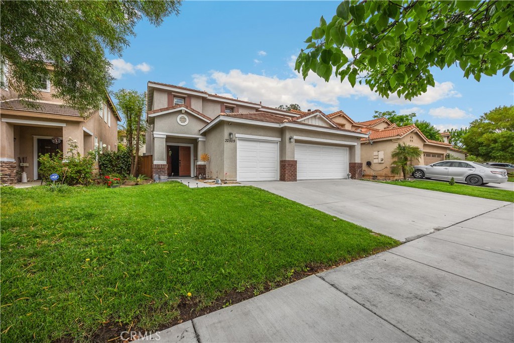 32509 Sprucewood Property Photo 2
