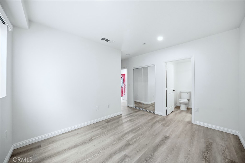 6919 S Menlo Property Photo 4