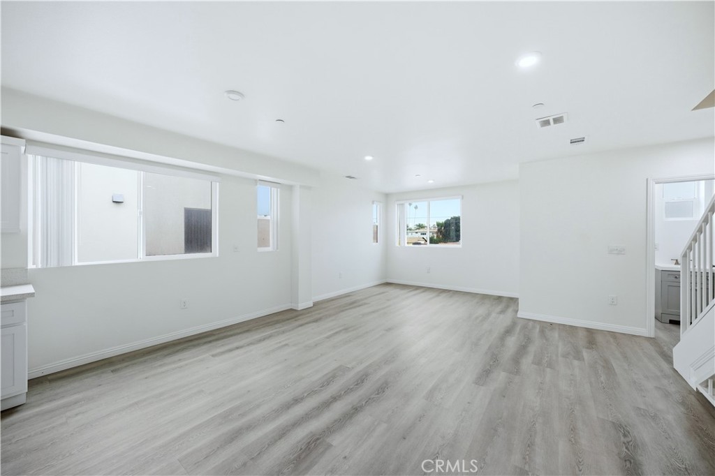 6919 S Menlo Property Photo 10