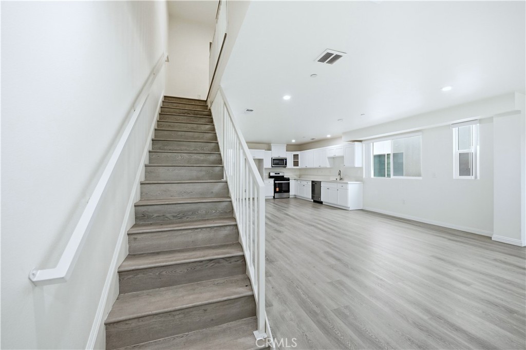6919 S Menlo Property Photo 16