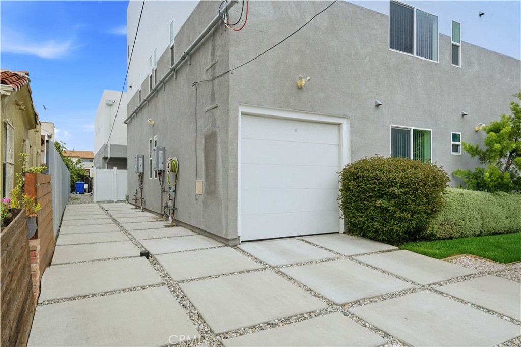 6919 S Menlo Property Photo 24