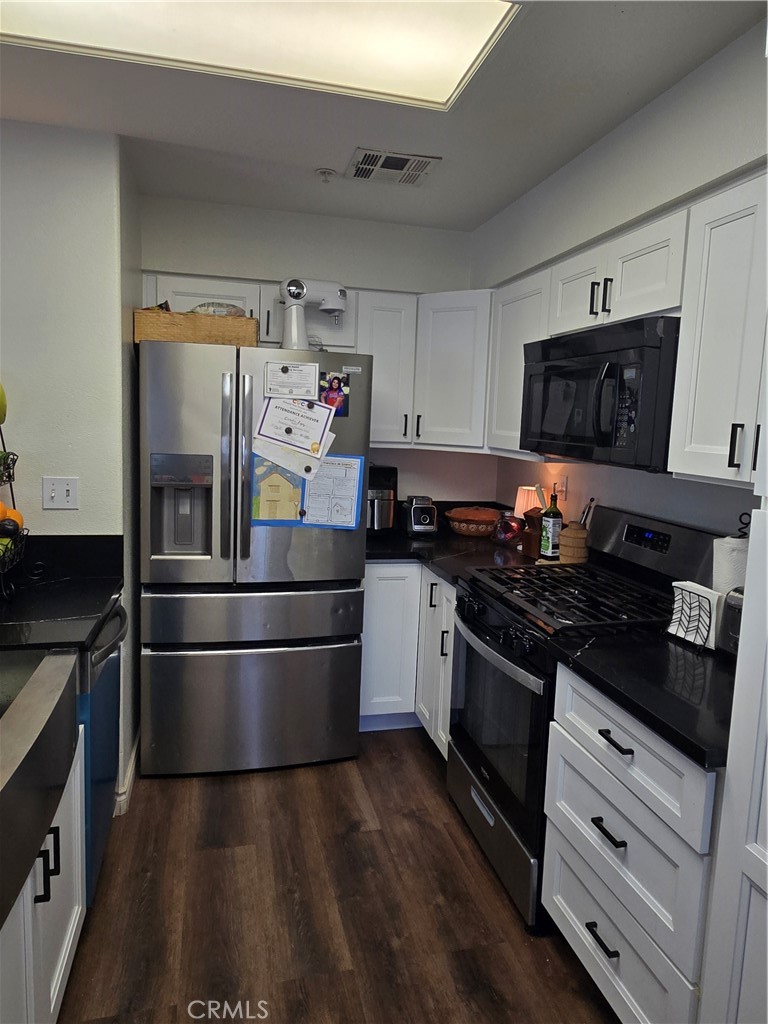6631 Laurelton Lane 204 Property Photo 6