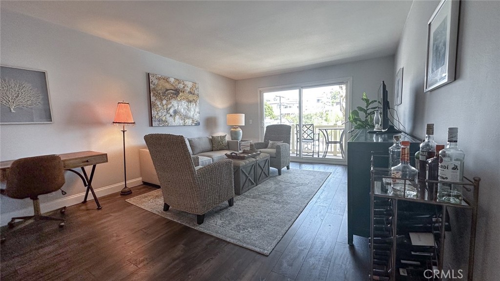 1707 Pacific Coast 507 Property Photo 3