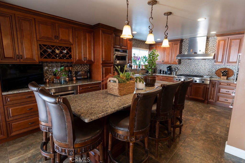 2419 Deerpark Property Photo 6