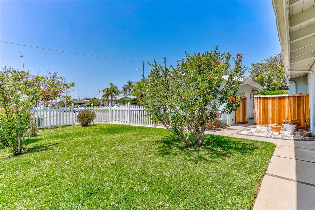 14747 Bora Drive Property Photo 19