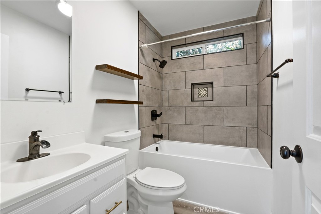 4826 Hub Street 1 Property Photo 13