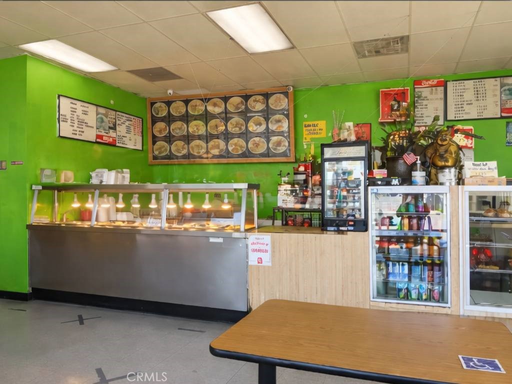 1912 S La Brea Avenue Property Photo 3