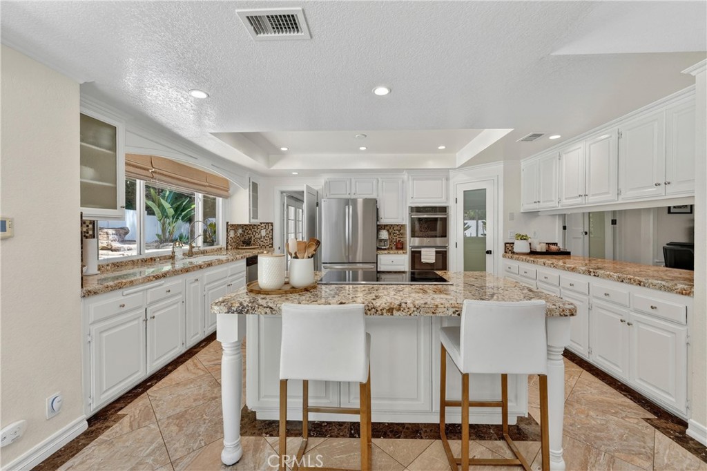 1812 Overview Circle Property Photo 31