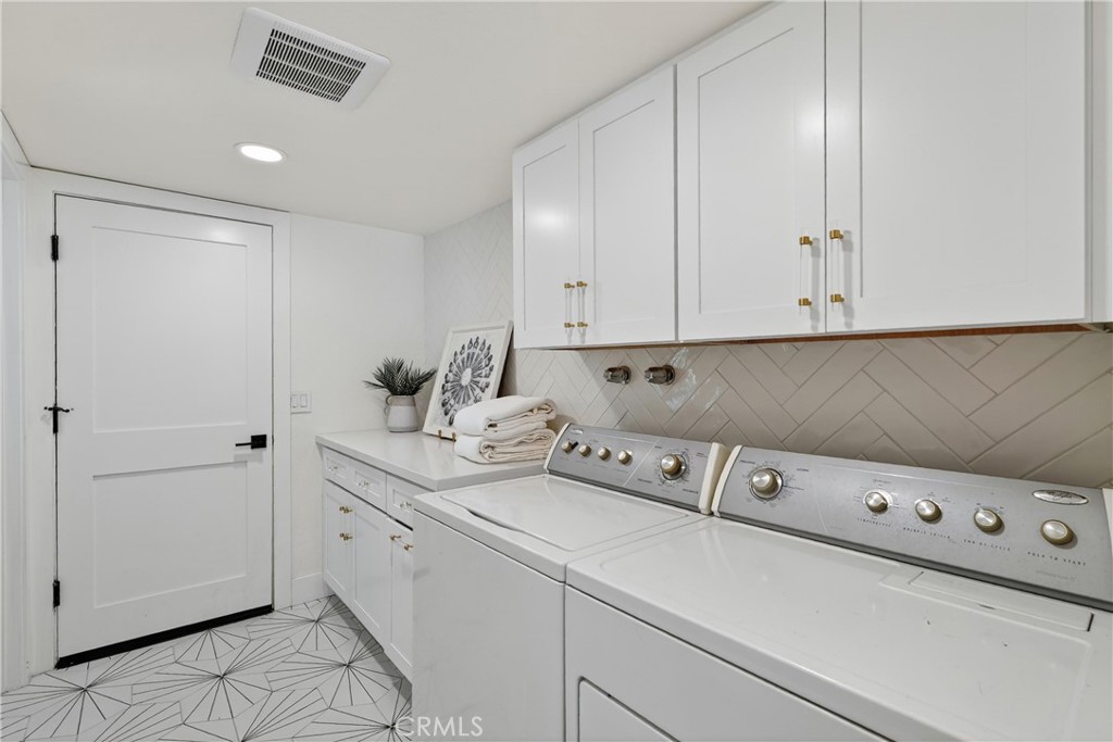 1812 Overview Circle Property Photo 51
