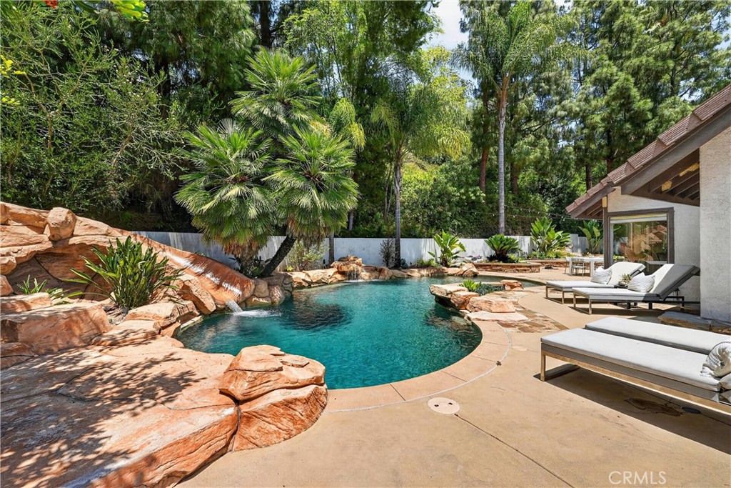 1812 Overview Circle Property Photo 64