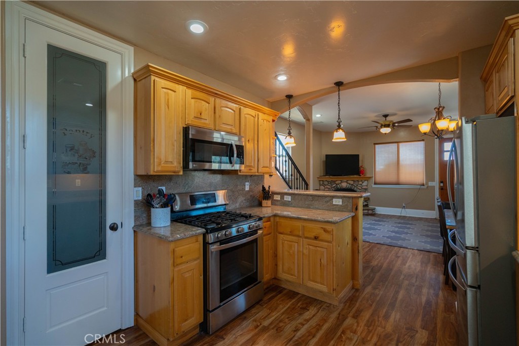 312 N Division Property Photo 4