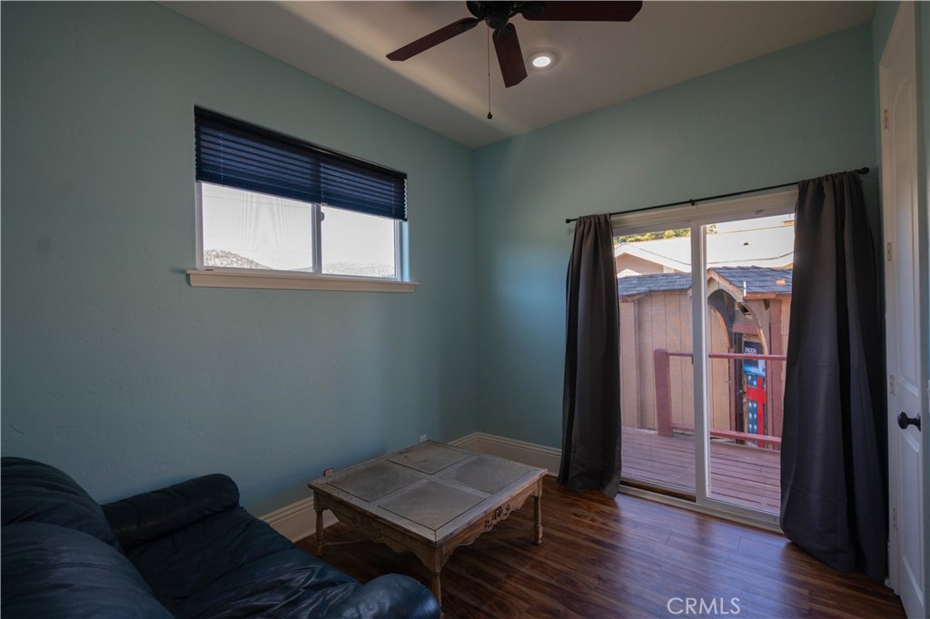 312 N Division Property Photo 6