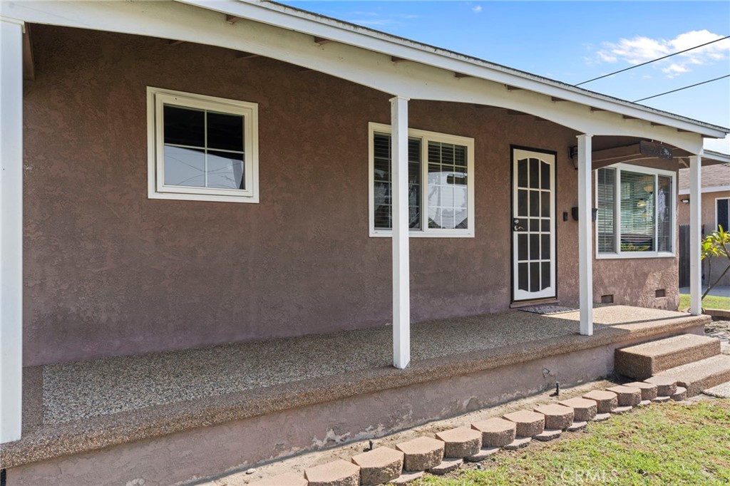 14402 Fairford Property Photo 5