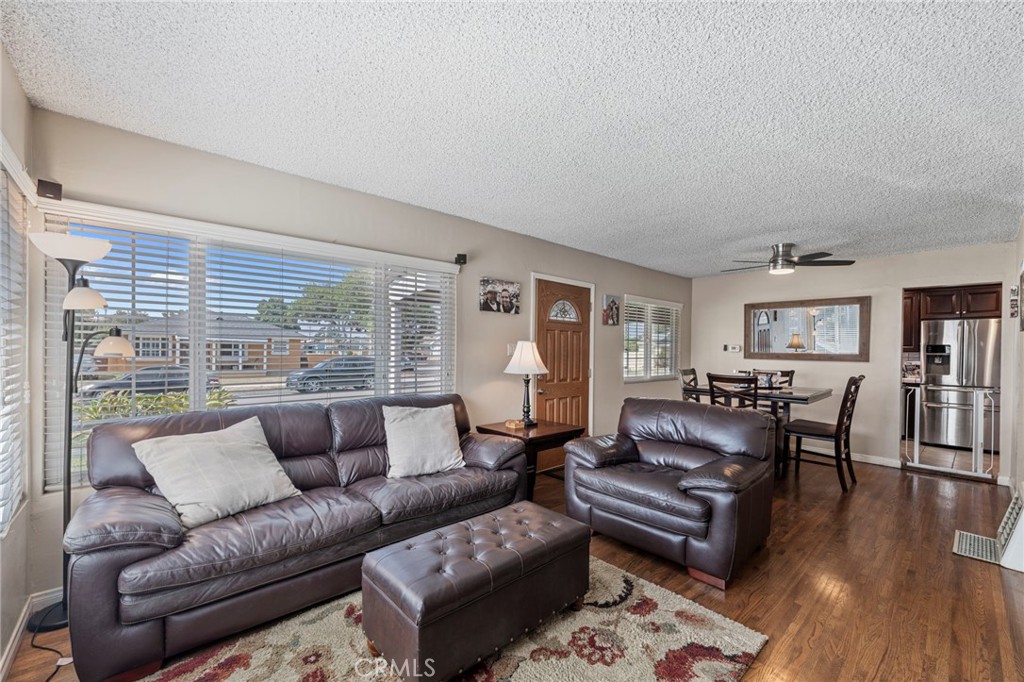 14402 Fairford Property Photo 8