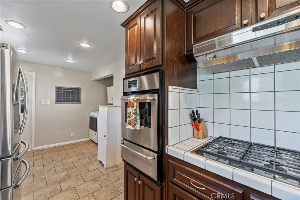 14402 Fairford Property Photo 14
