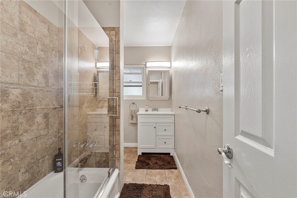 14402 Fairford Property Photo 27