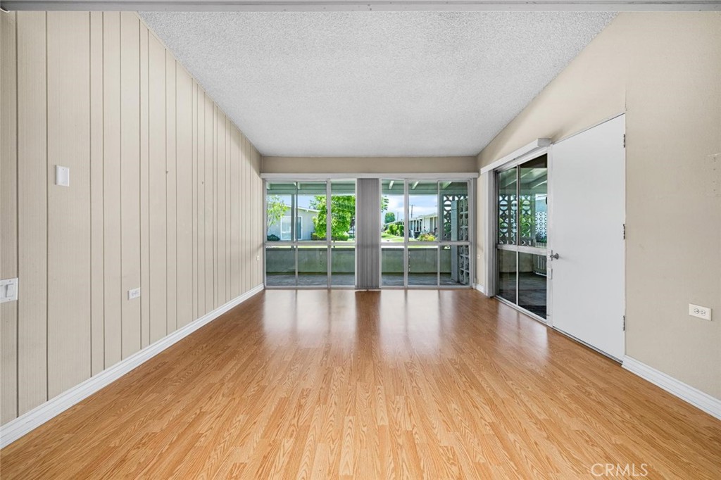 1562 Golden Rain Road 44d M2 Property Photo 19