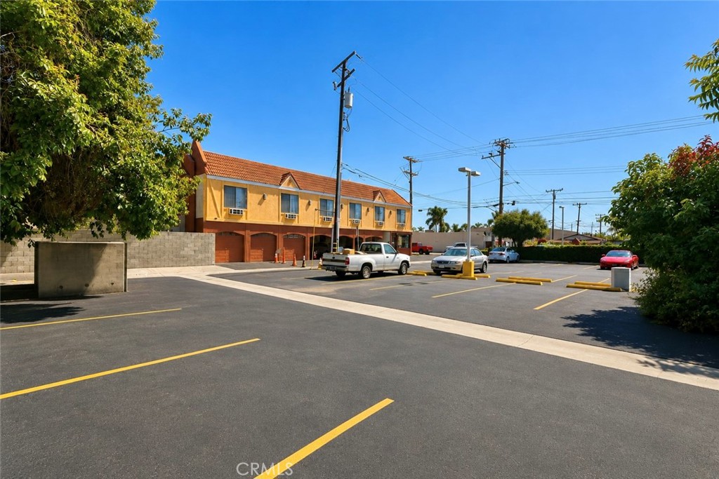 5921 Westminster Blvd Property Photo 15