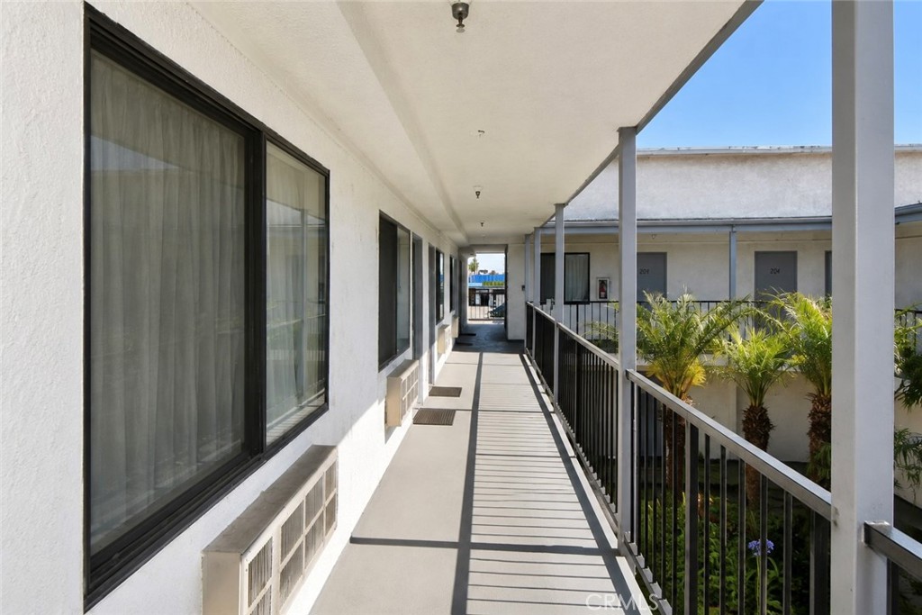 5921 Westminster Blvd Property Photo 16
