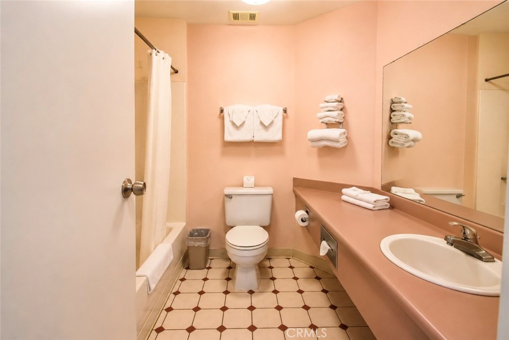 5921 Westminster Blvd Property Photo 35