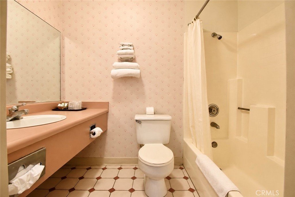 5921 Westminster Blvd Property Photo 41