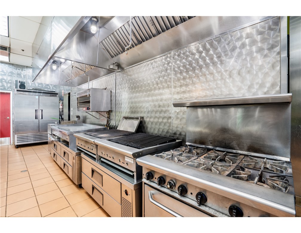 18010 Newhope Street C Property Photo 11