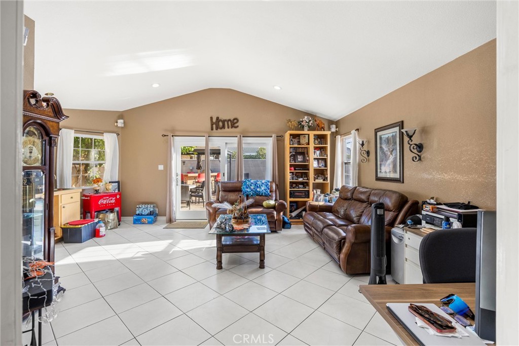 8708 Cherokee Property Photo 20