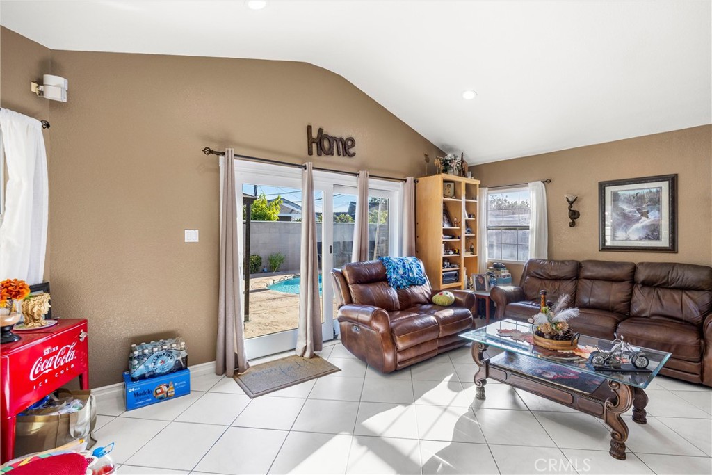 8708 Cherokee Property Photo 24