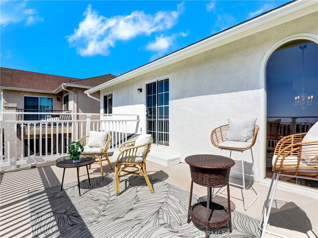 21095 Skylark Drive Property Photo 4