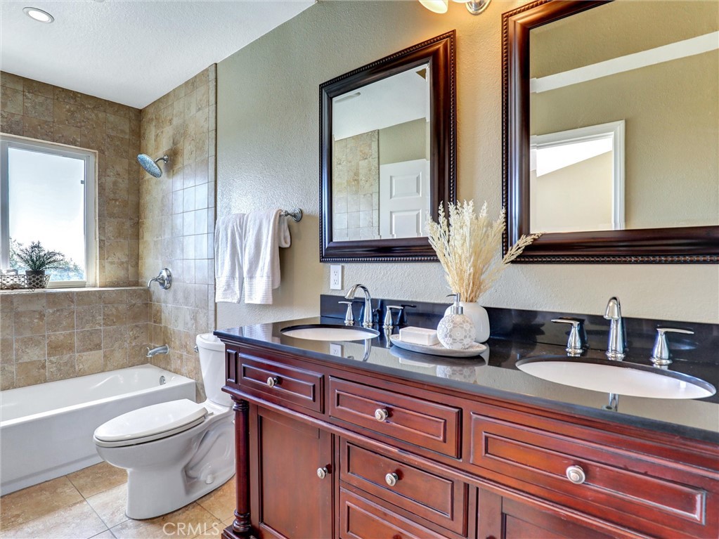 21095 Skylark Drive Property Photo 33