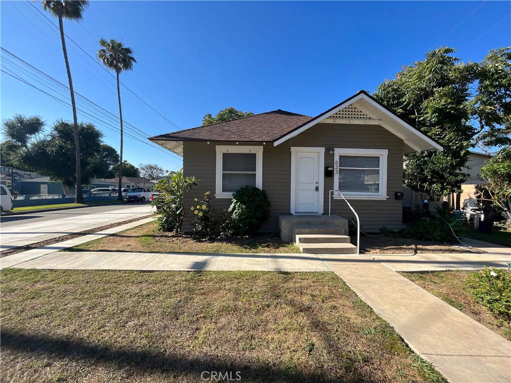 633 W Maple Avenue Property Photo 2