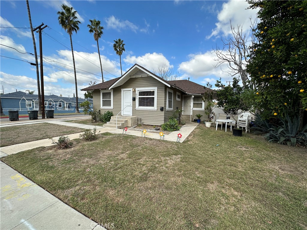 633 W Maple Avenue Property Photo 4