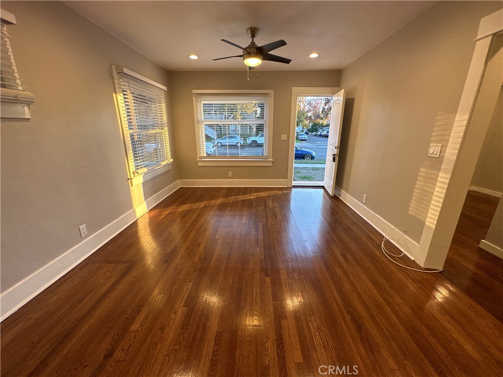 633 W Maple Avenue Property Photo 11