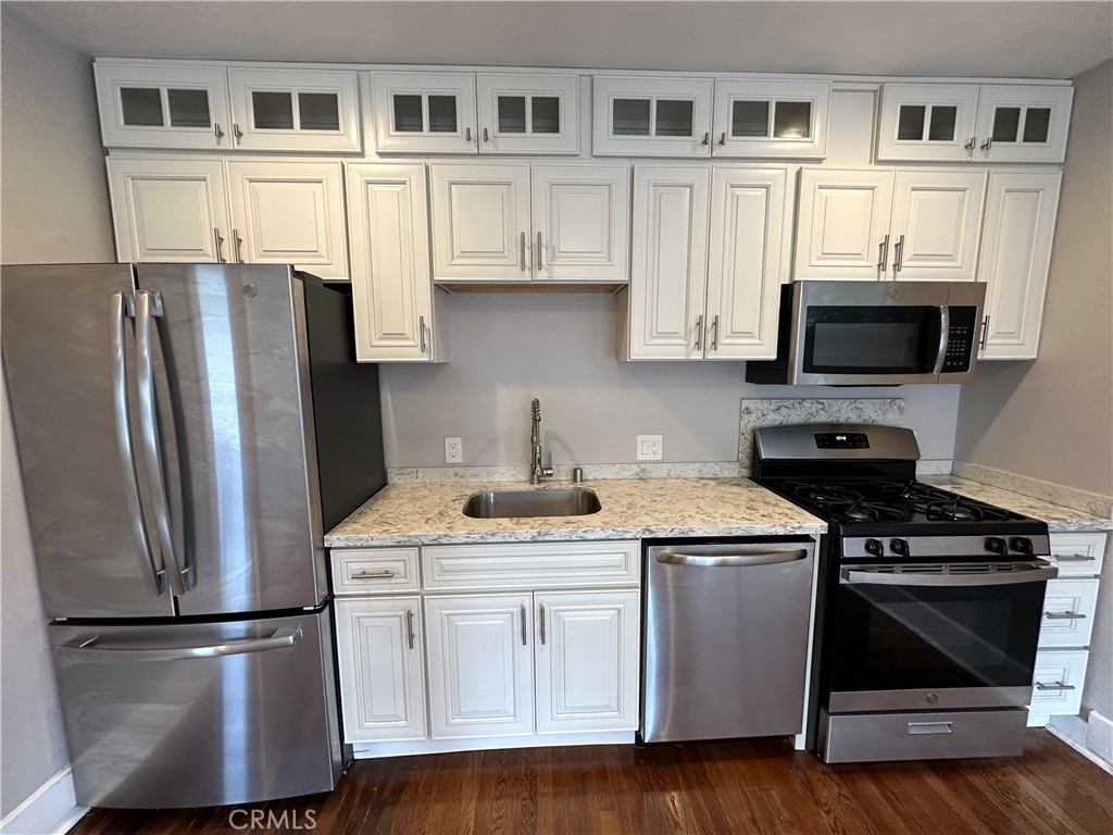 633 W Maple Avenue Property Photo 15