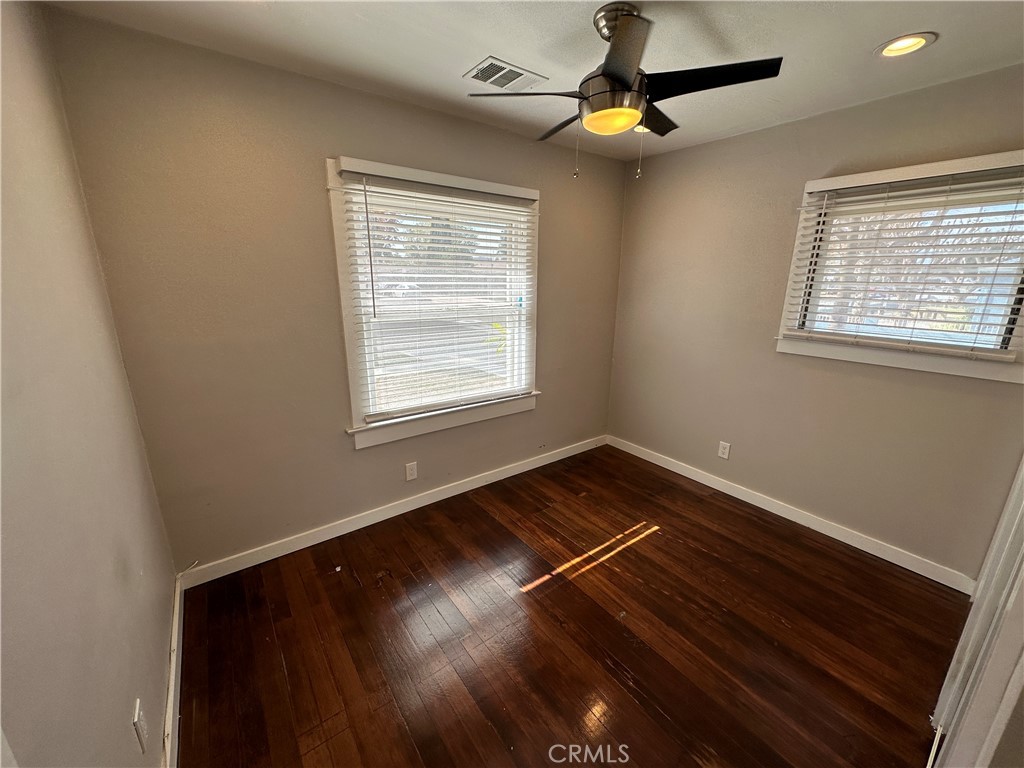 633 W Maple Avenue Property Photo 20