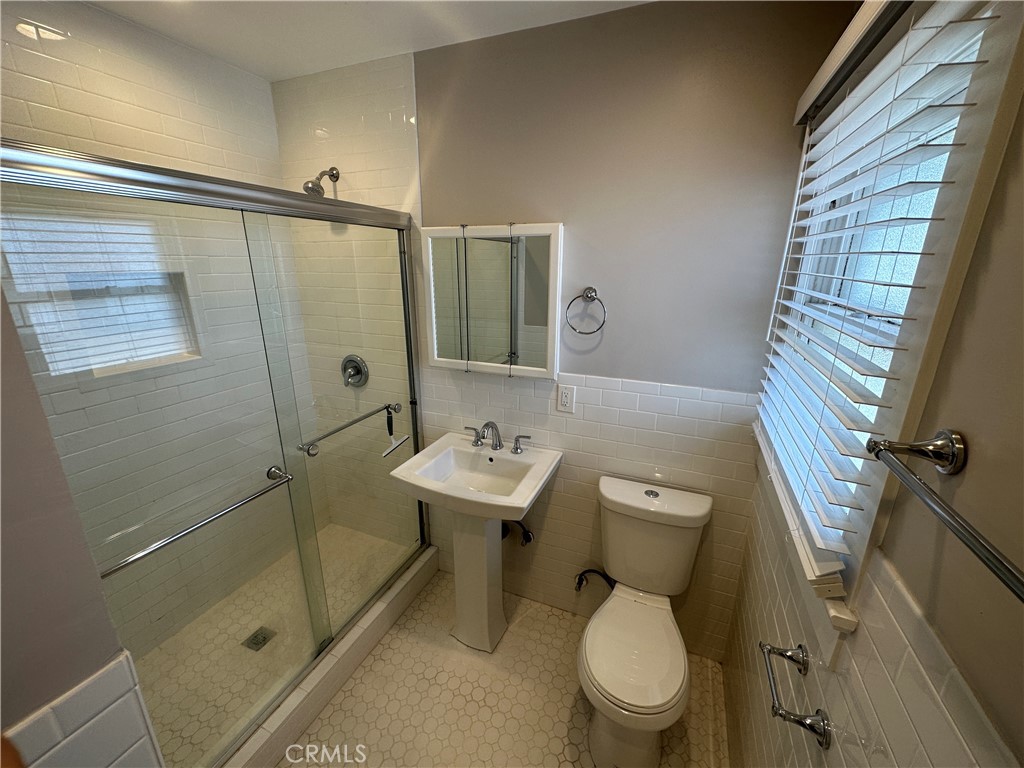 633 W Maple Avenue Property Photo 27