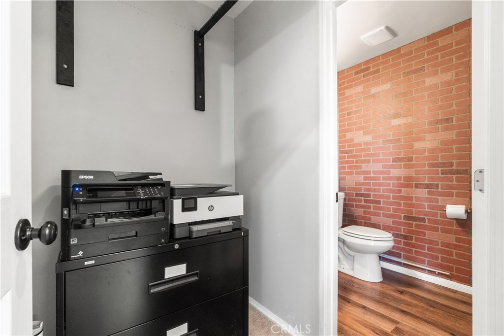 2734 E Broadway 8 Property Photo 11