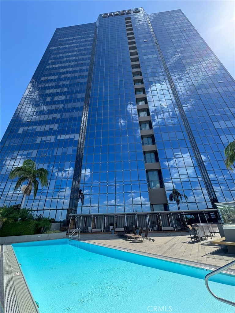 1100 Wilshire Property Photo 1