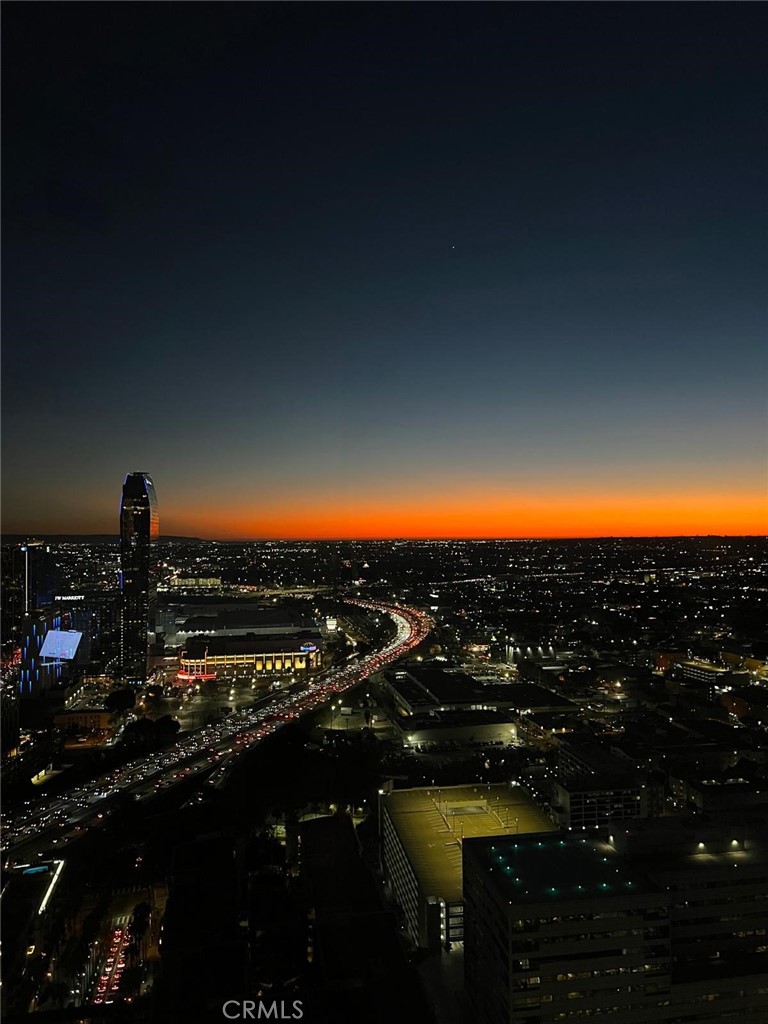 1100 Wilshire Property Photo 3