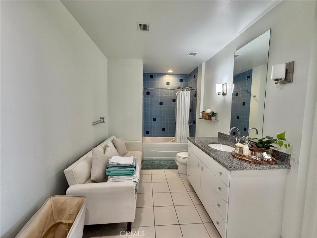 1100 Wilshire Property Photo 10