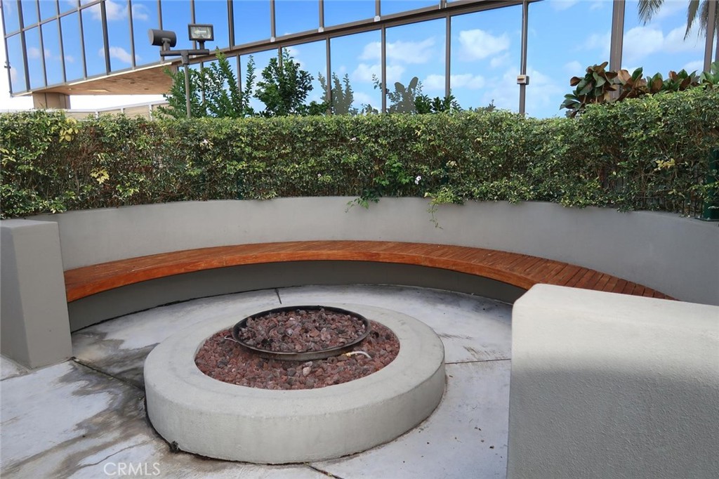 1100 Wilshire Property Photo 13