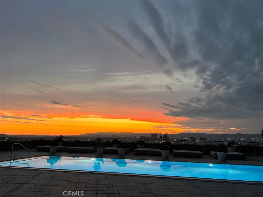 1100 Wilshire Property Photo 16