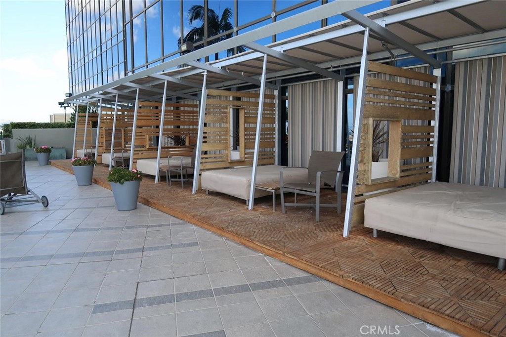 1100 Wilshire Property Photo 18