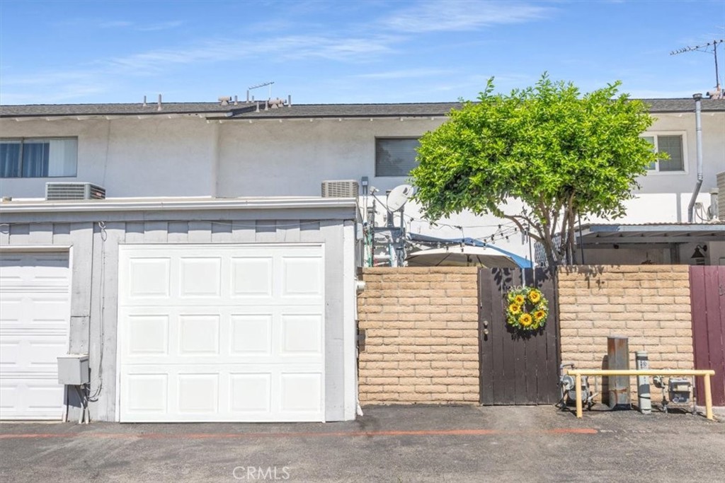 1310 N Placentia Property Photo 24