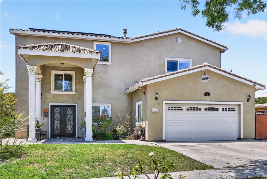 1241 N Studebaker Property Photo 1