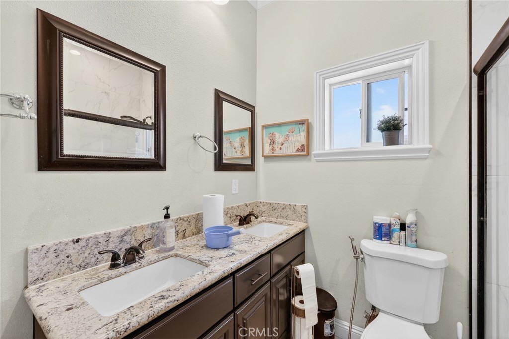 1241 N Studebaker Property Photo 18