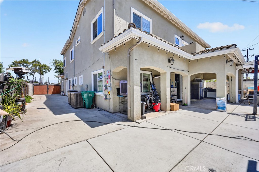 1241 N Studebaker Property Photo 43